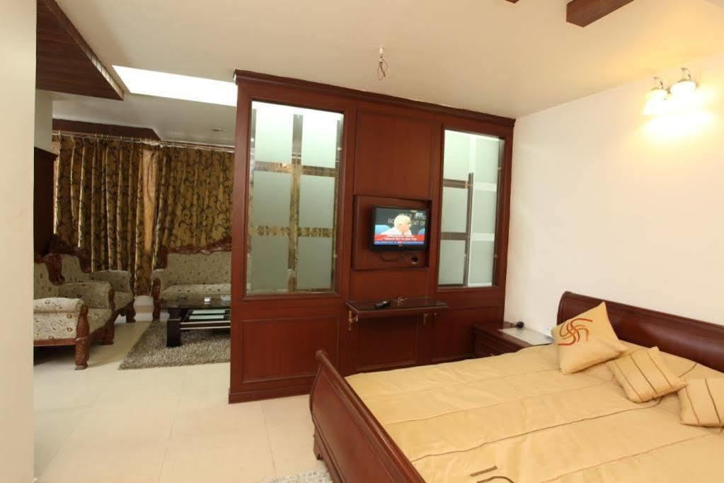 Treebo Shanta Inn Lucknow Exterior foto