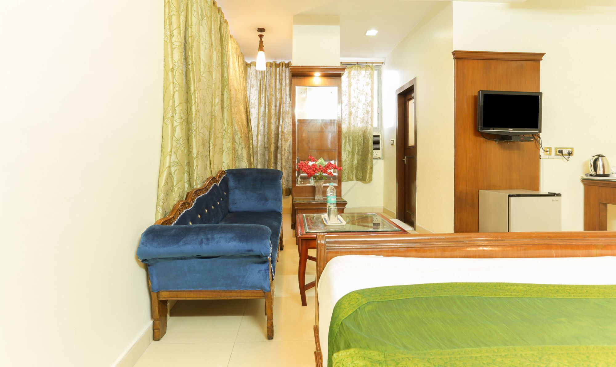 Treebo Shanta Inn Lucknow Exterior foto