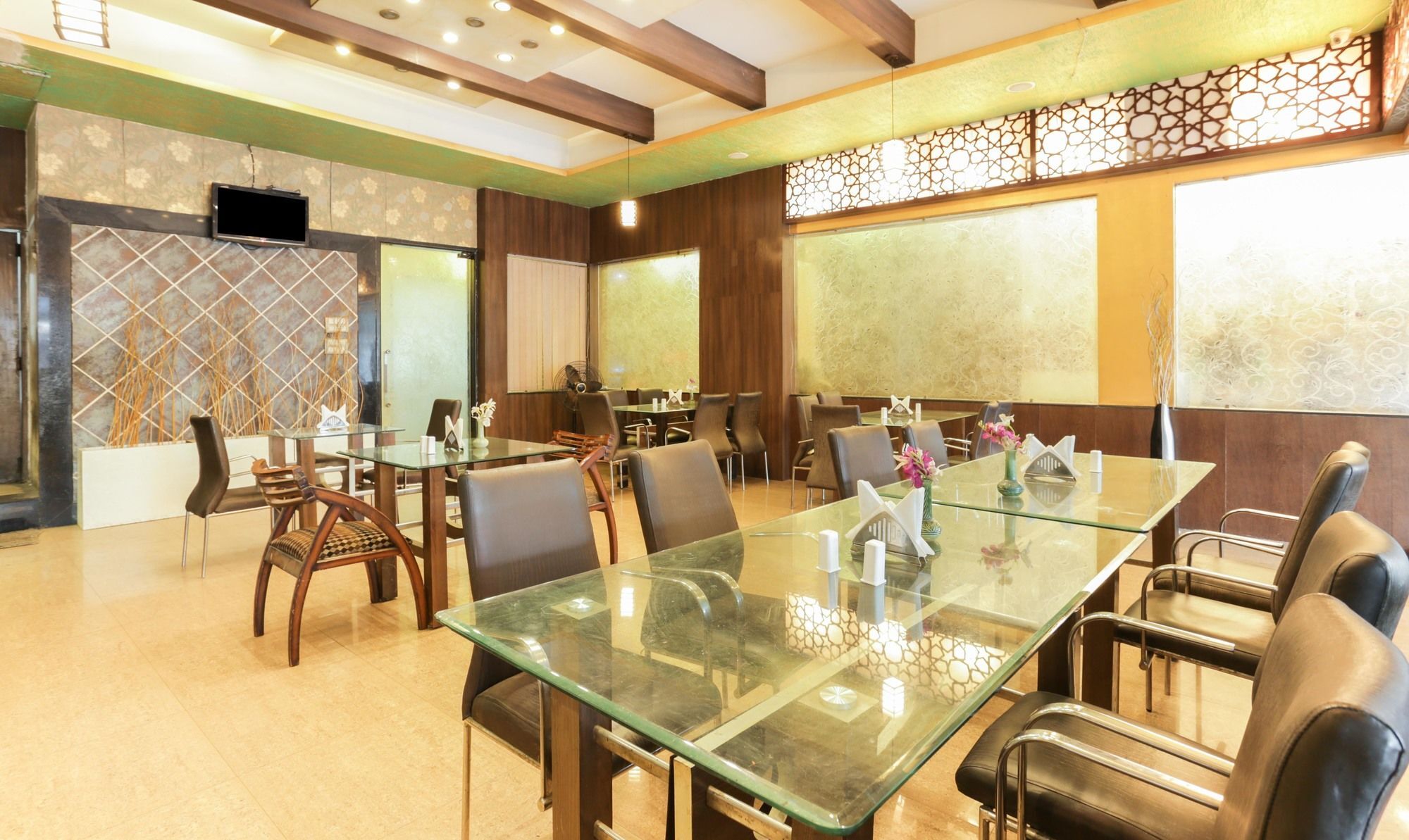 Treebo Shanta Inn Lucknow Exterior foto