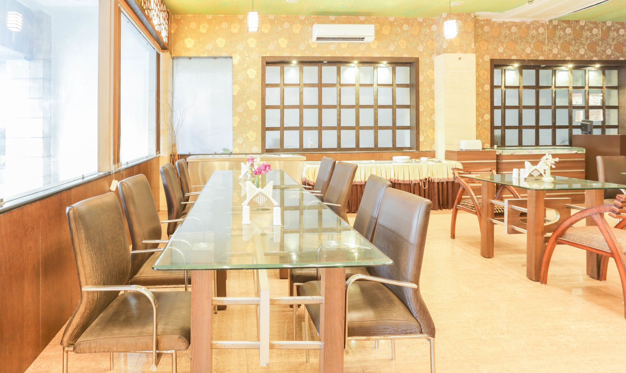 Treebo Shanta Inn Lucknow Exterior foto