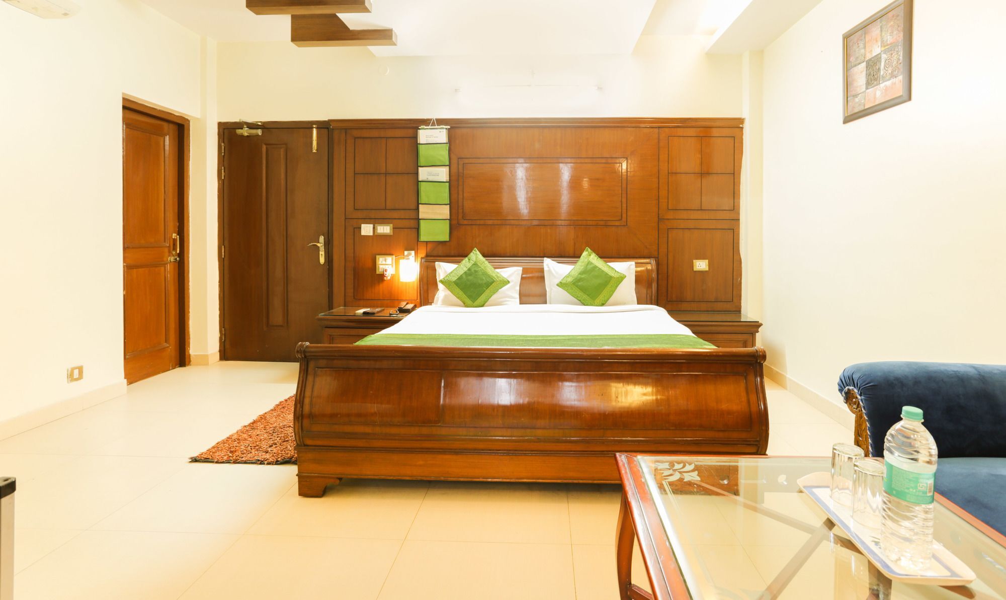 Treebo Shanta Inn Lucknow Exterior foto