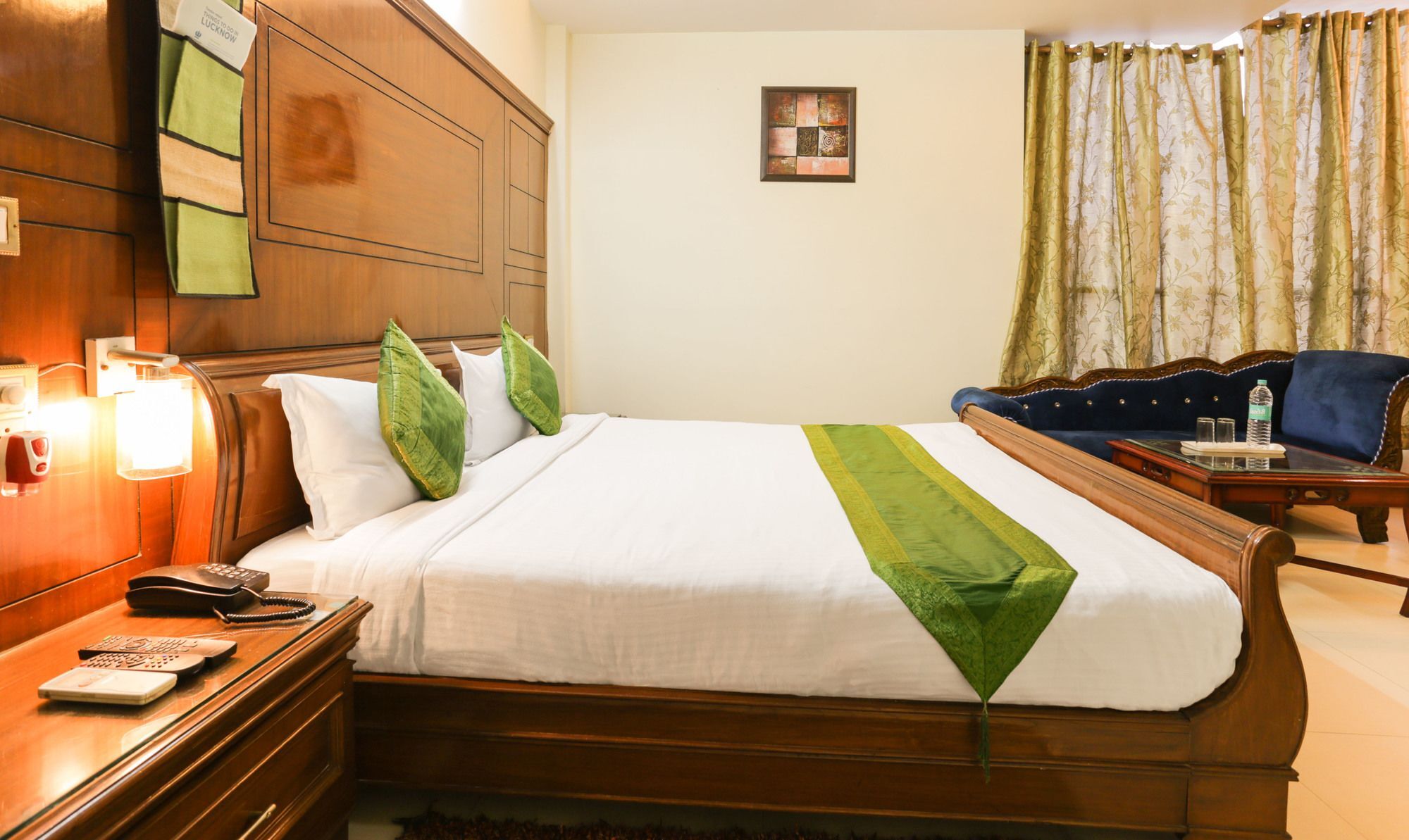 Treebo Shanta Inn Lucknow Exterior foto
